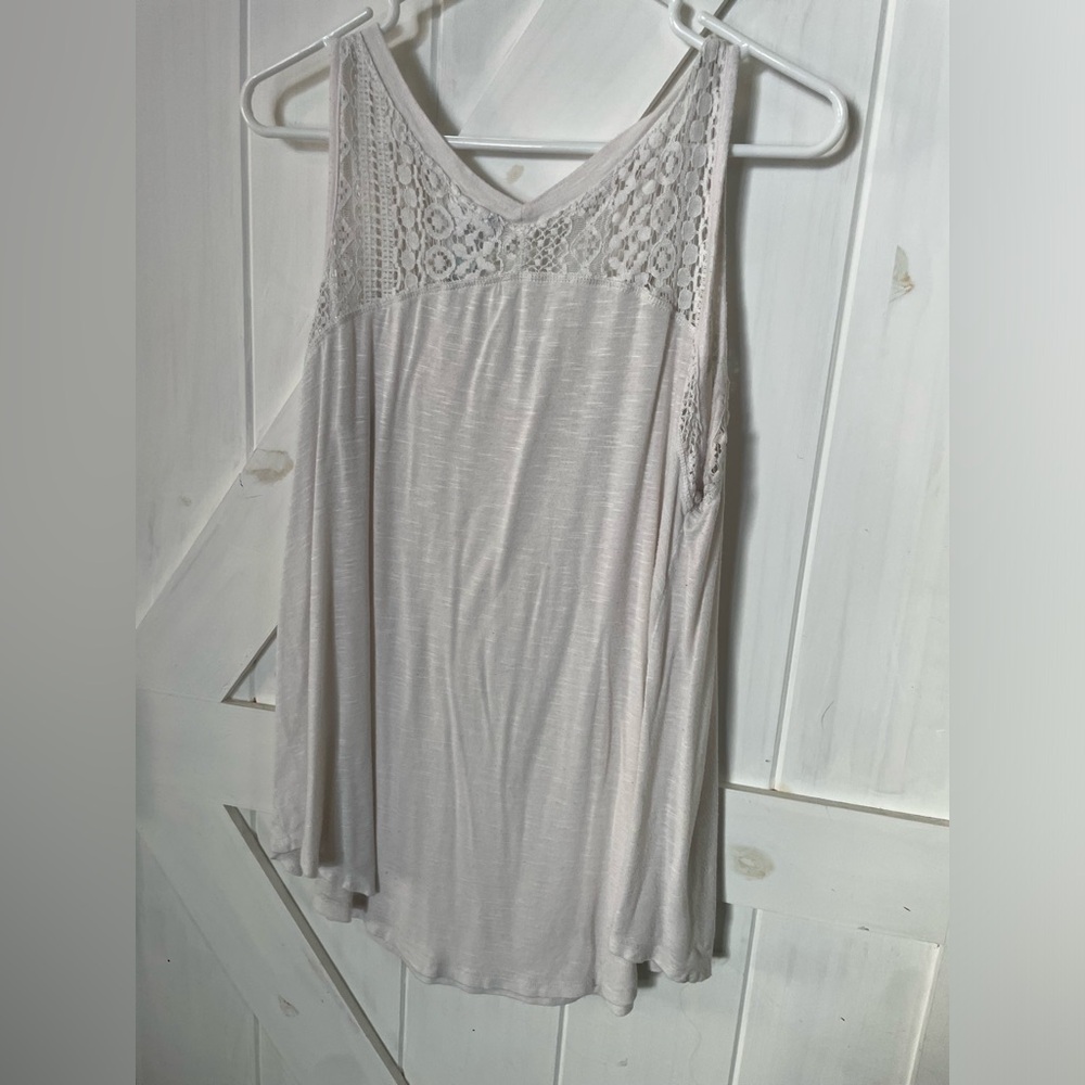 Plus, 1x, 14/16, sleevess top. Cute detail on neckline. Fall, school, teacher